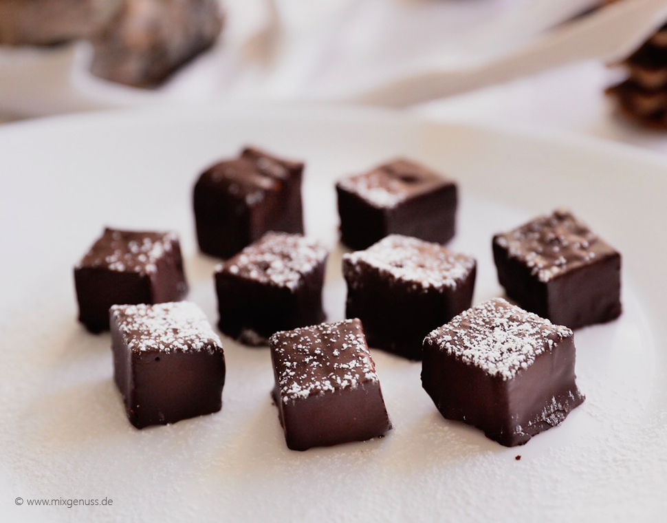 Baumkuchen-Würfel mit Marzipan – MixGenuss Blog