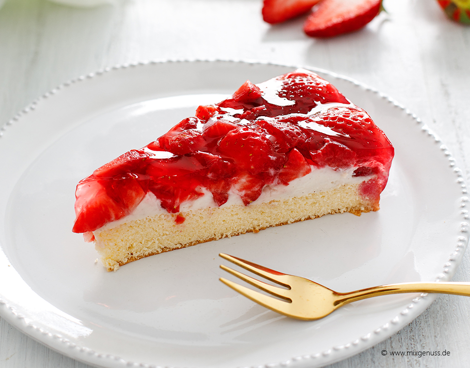 Klassischer Erdbeerkuchen MixGenuss Blog Klassischer Erdbeerkuchen MixGenuss Blog